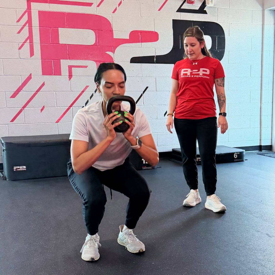 postpartum fitness squat 2